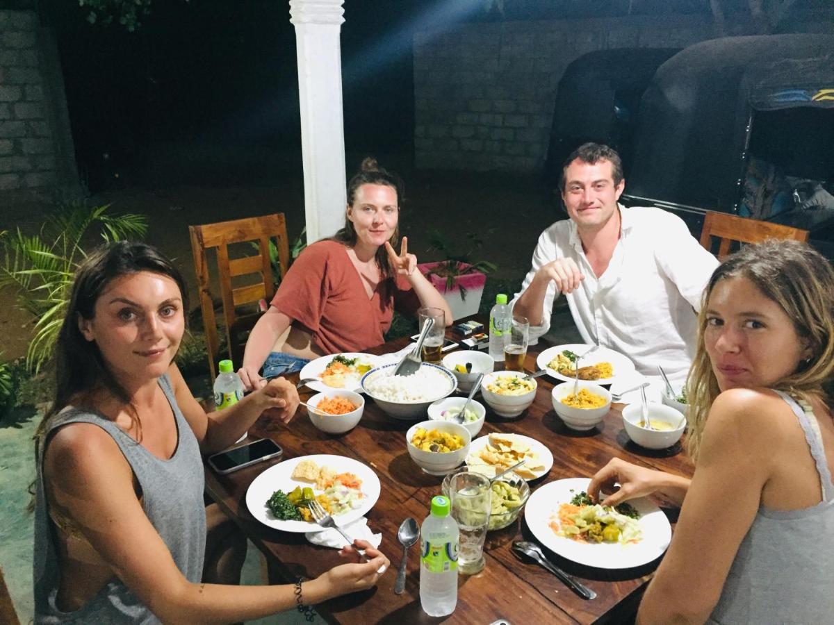 Bindu Homestay Wellawaya Luaran gambar